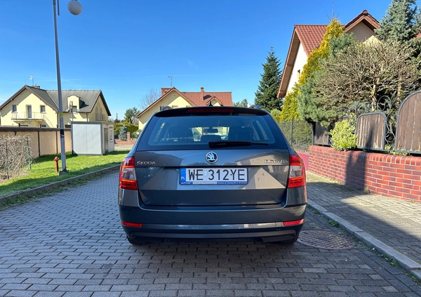 Skoda Octavia cena 59900 przebieg: 168300, rok produkcji 2019 z Chorzów małe 352